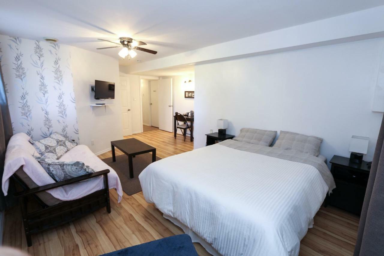 Cedar Drive Inn Crysler Екстериор снимка